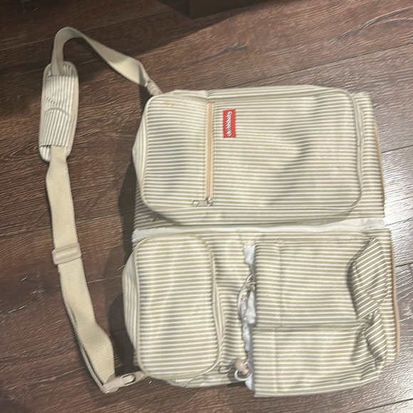 Baby Bag/ Bed - Picture 1 of 3